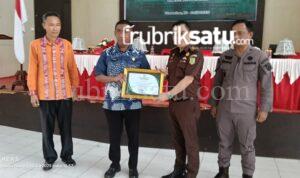 Empat Lembaga Negara Serbu Konawe, Kejati Sultra Ingatkan Kepala Desa Jangan Main-Main dengan Dana Desa Empat Lembaga Negara Serbu Konawe, Kejati Sultra Ingatkan Kepala Desa Jangan Main-Main dengan Dana Desa