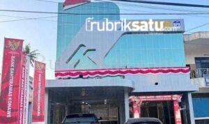 Kepercayaan Nasabah Terancam, BPR Bahteramas Konawe Diduga Langgar Privasi, Dirut Bungkam Saat Dimintai Penjelasan Kepercayaan Nasabah Terancam, BPR Bahteramas Konawe Diduga Langgar Privasi, Dirut Bungkam Saat Dimintai Penjelasan