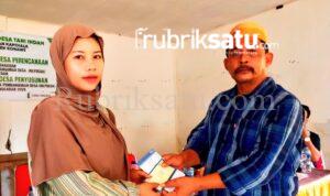 Desa Tani Indah Salurkan Dana Koperasi dan Ketahanan Pangan Tanpa Bunga