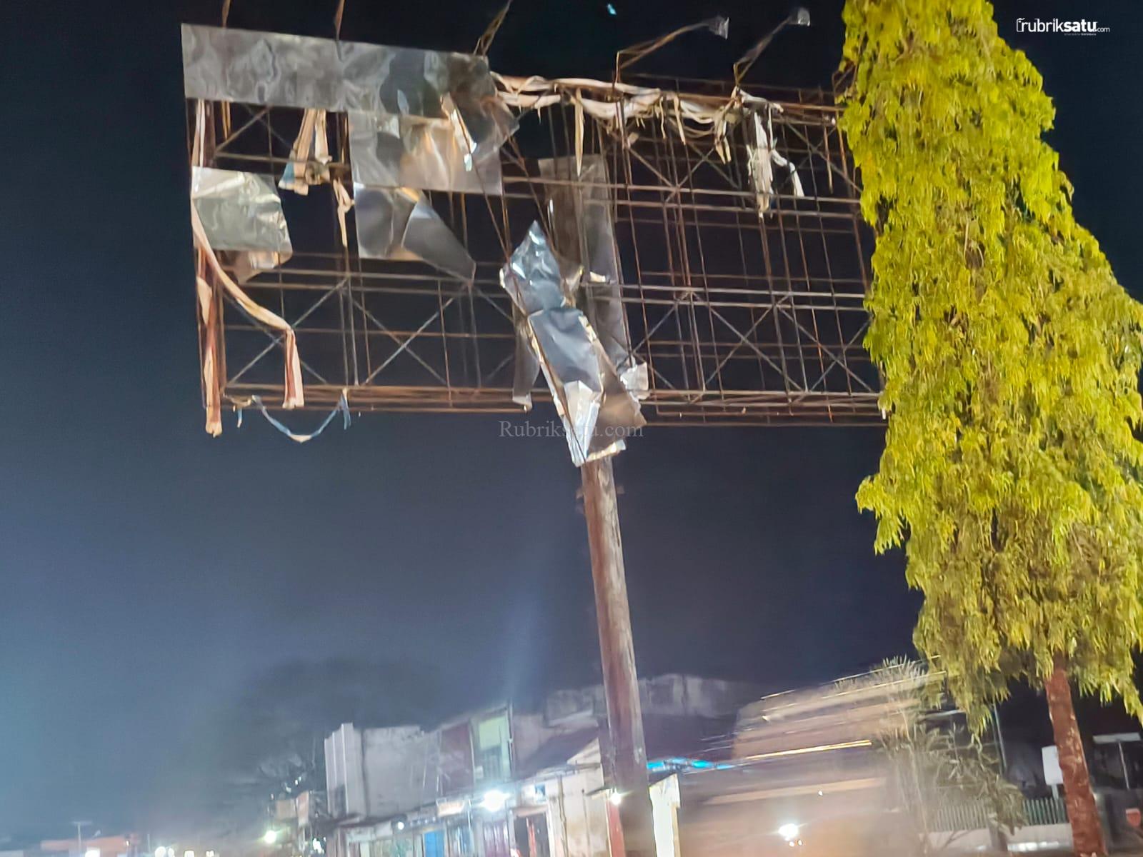 Aset Reklame Pemda Konawe Rusak dan Mangkrak, Potensi PAD Terbuang Percuma